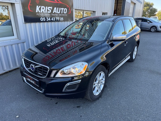 VOLVO XC60 D5 AWD 205CH FAP MOMENTUM GEARTRONIC